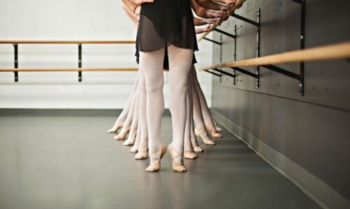 6 Reasons to Learn Ballet at Beginner Classes for Adults