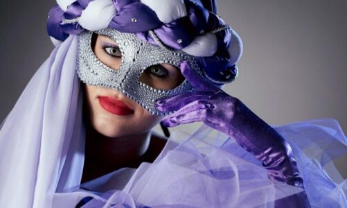 Luxury Masquerade Party Costumes: What Makes Them Stand Out